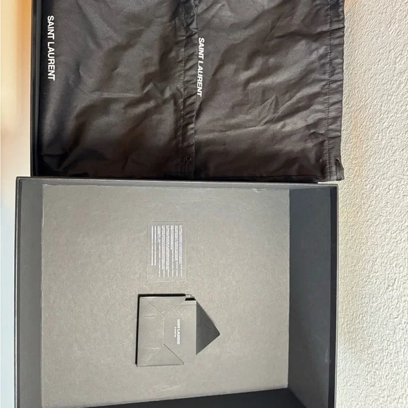 SAINT LAURENT Wyatt 40 Chelsea Boots size 43 - Picture 8 of 8